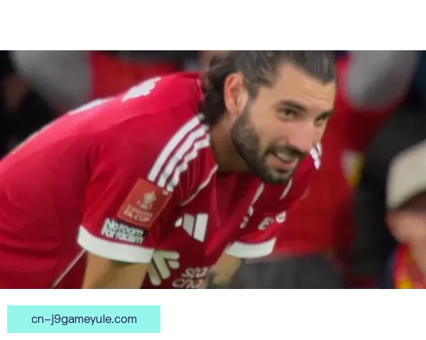 利物浦索博全能中场被队友拖累